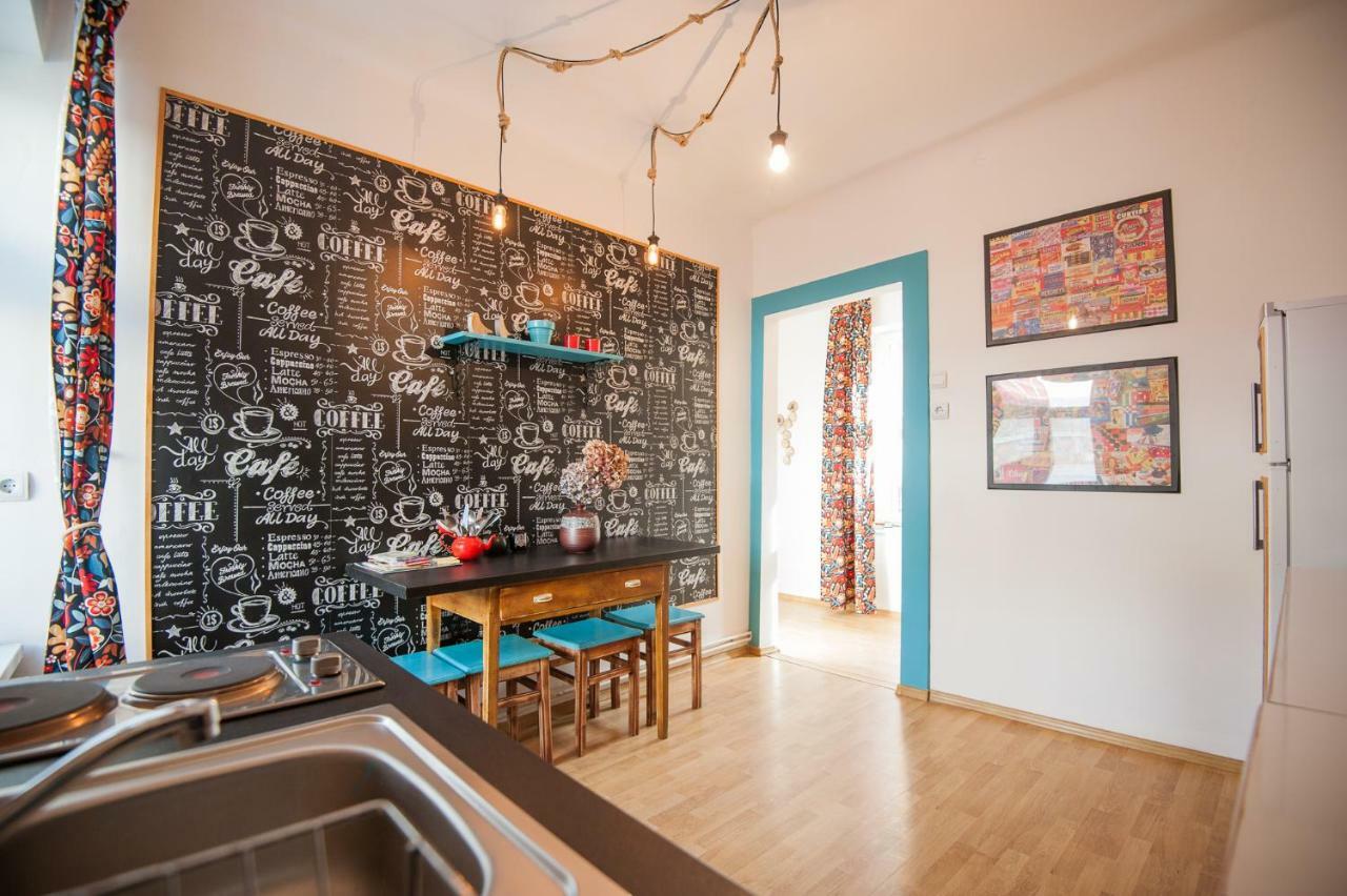 Spacious Stylish Apartment In Old Town シビウ エクステリア 写真